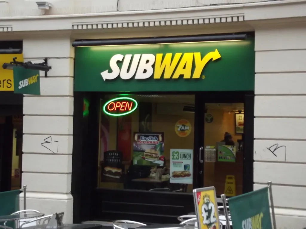 2. Subway - The Shrinking Giant (ell brown, Flickr, CC BY-SA 2.0)