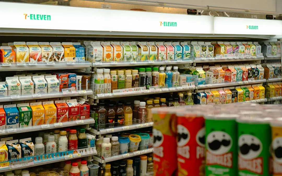 5. Conventional Dairy Milk: Quietly Being Swapped Out (Image Credits: Unsplash)