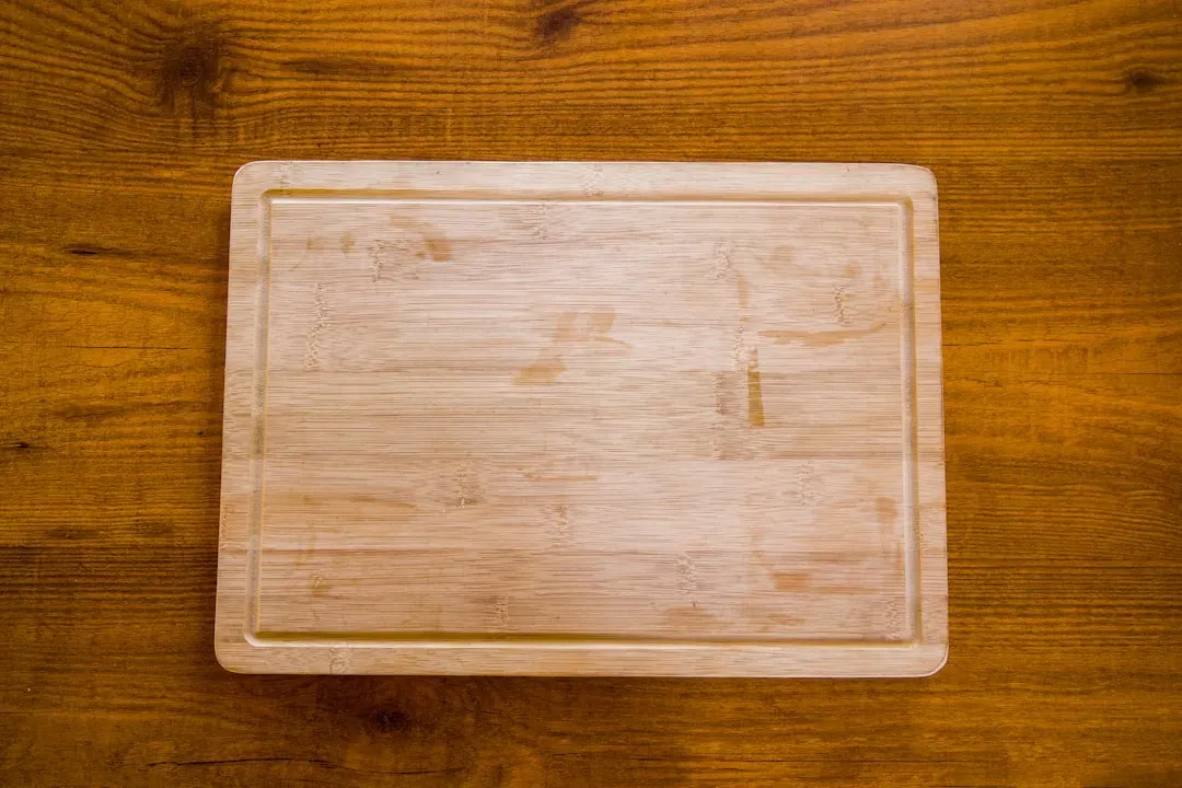 Wooden Cutting Boards Made From Untreated Imports (Image Credits: Unsplash)
