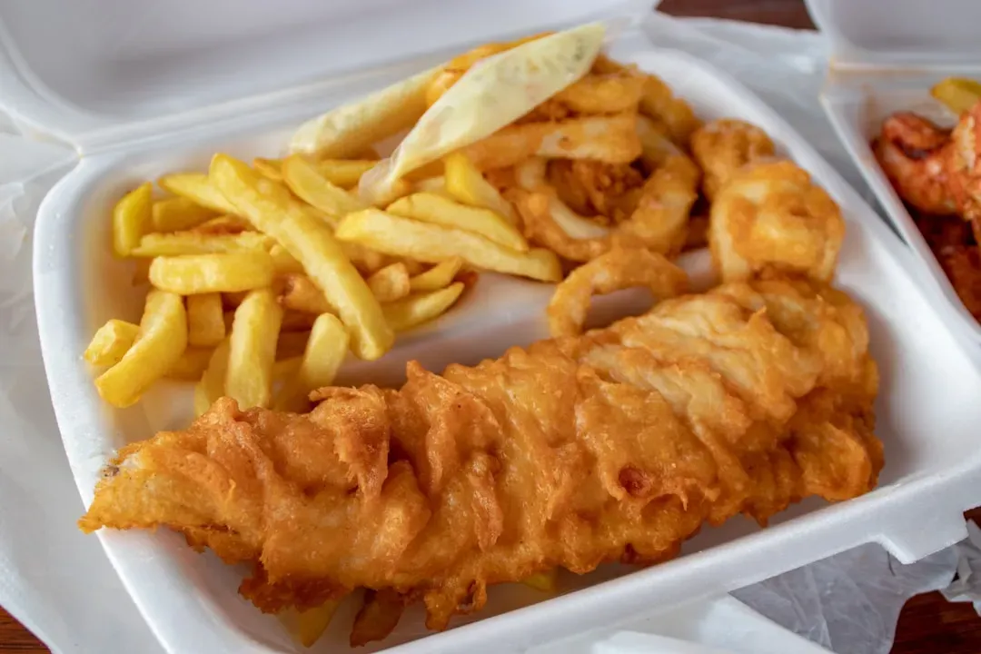 6. Fish and Chips in London - Soggy Expectations (Image Credits: Unsplash)