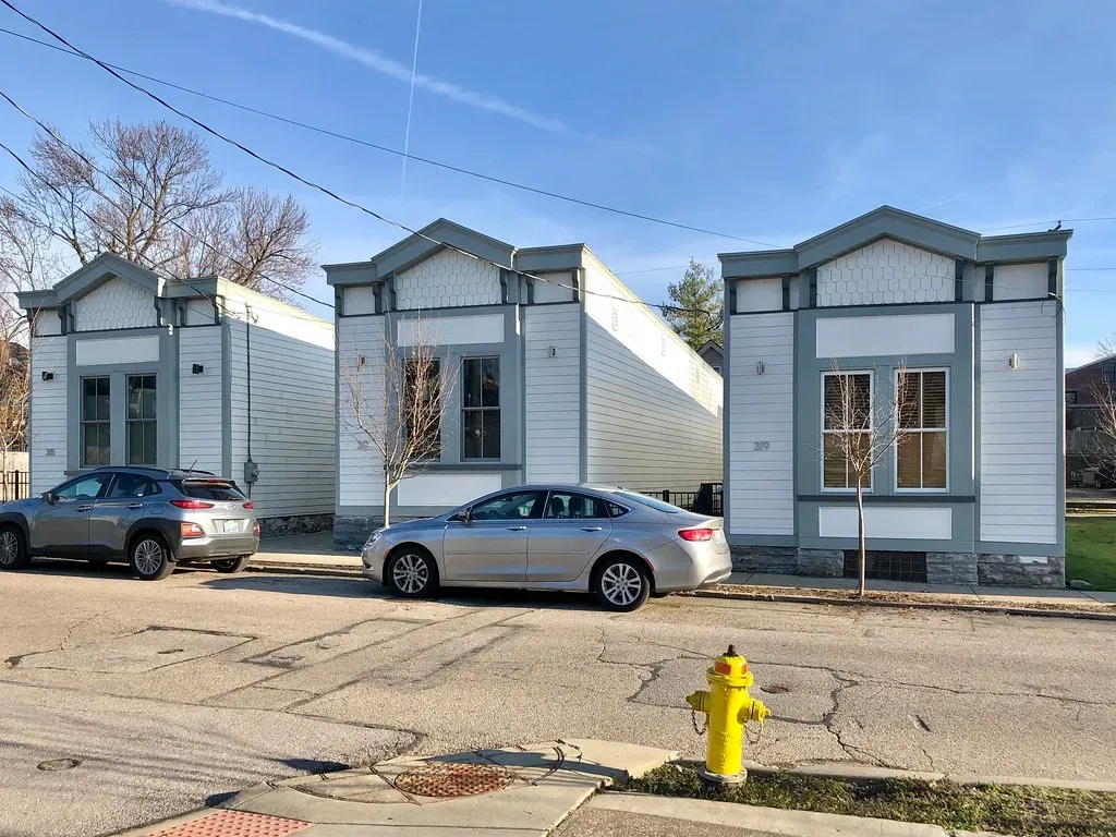 5. Rising Rents in Nearby Neighborhoods Push People Outward (Image Credits: Flickr)