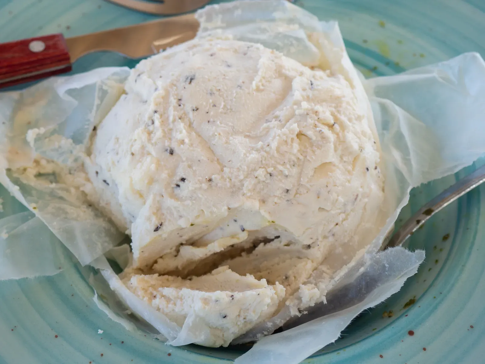 2. Soft Cheeses (Image Credits: Wikimedia)