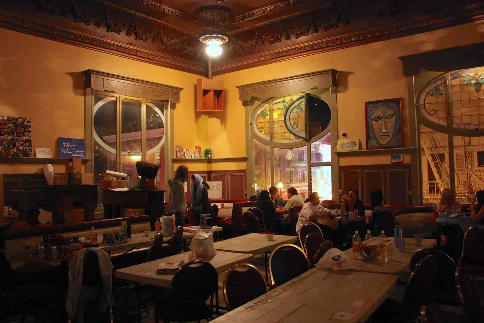 3. San Francisco, California: Fine Dining at the Edge of the Continent (Green Tortoise, CC BY-SA 2.0)