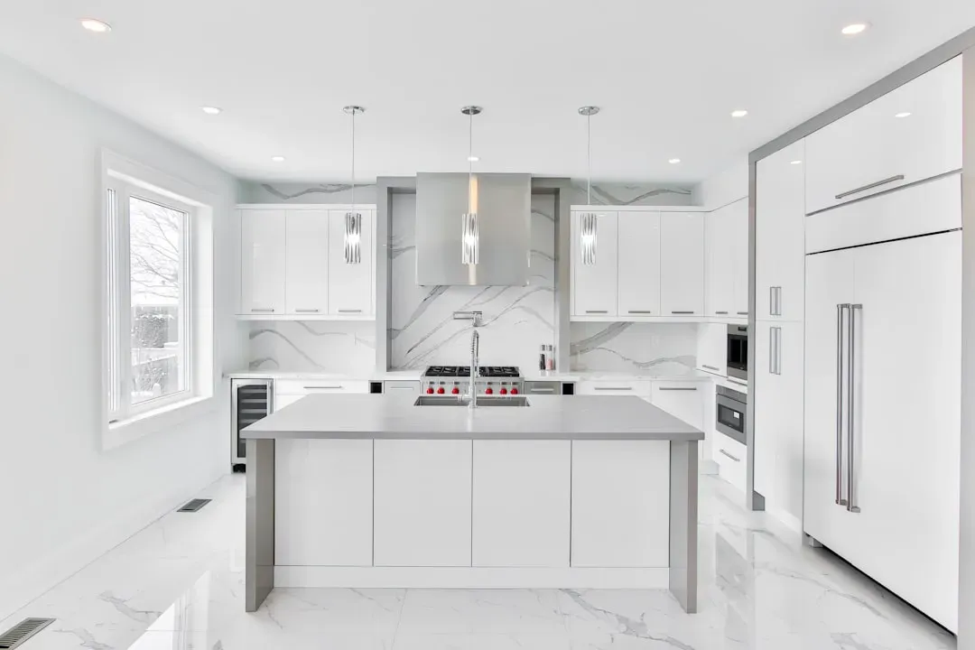 1. The All-White Kitchen Era (Image Credits: Unsplash)