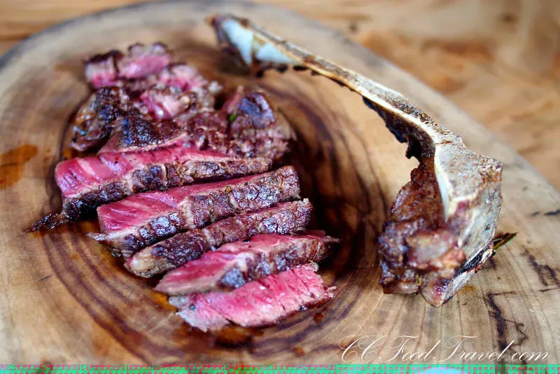 The 12-Second Visual Check: The Marbling Test (CCFoodTravel.com, Flickr, CC BY 2.0)