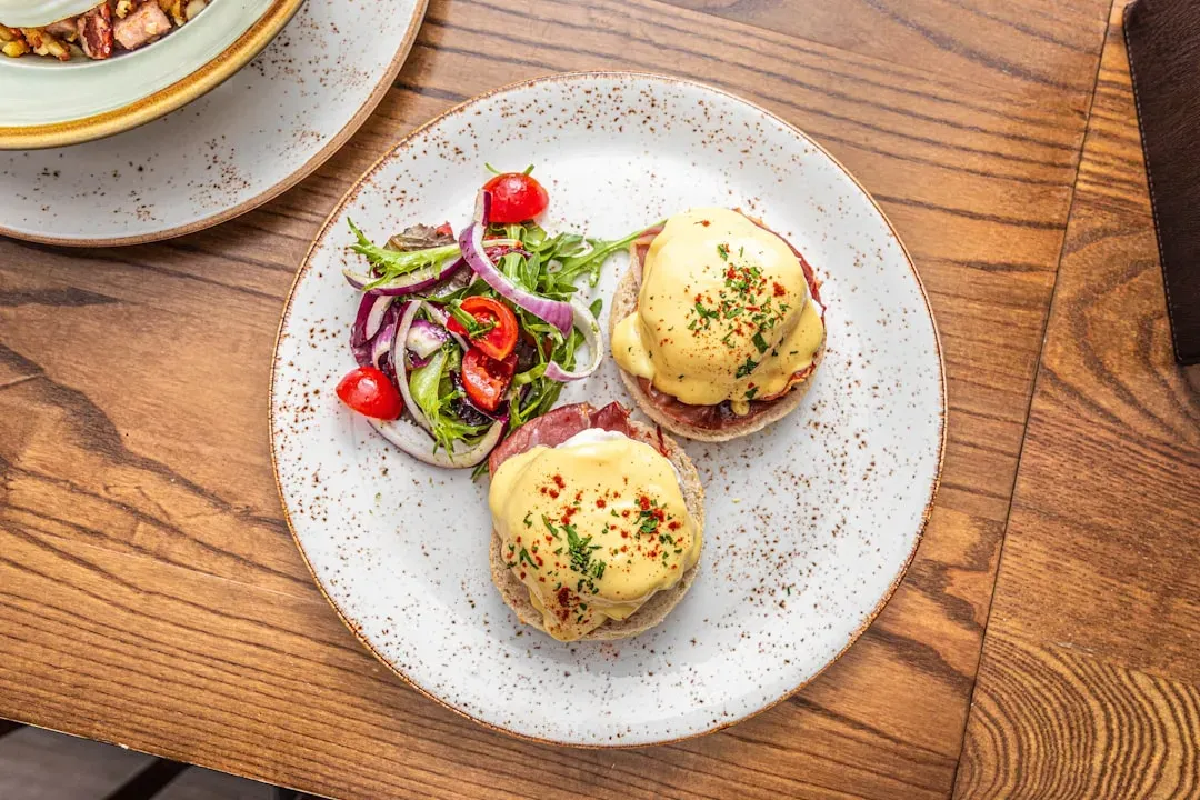3. Eggs Benedict (Image Credits: Unsplash)