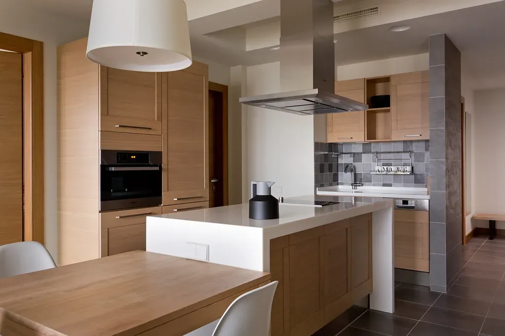 The Bottom Line (Mikhail Golub, Flickr, CC BY 2.0)