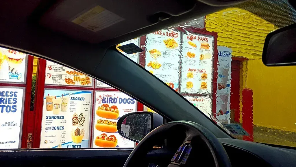 9. Splitting One Meal Into Multiple Orders to Maximize Rewards (Paul Lowry, Flickr, CC BY 2.0)