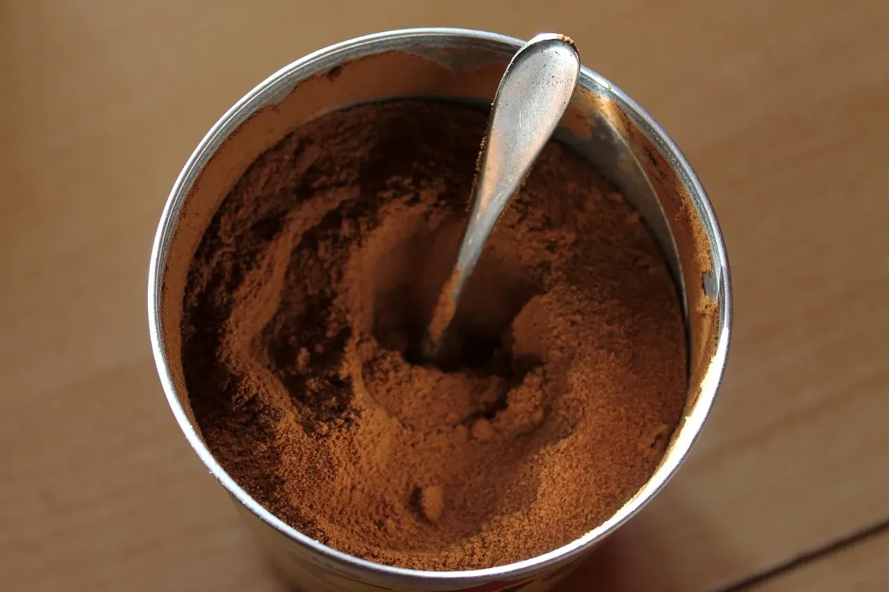 Instant Coffee and Cocoa Powder (Image Credits: Pixabay)