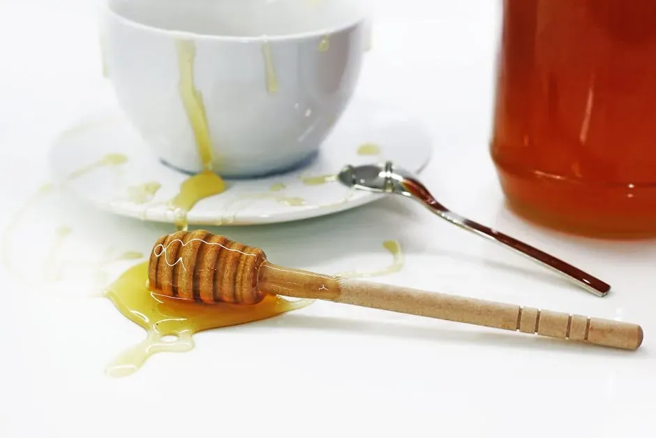 4. Hot Honey on Everything (Image Credits: Pexels)