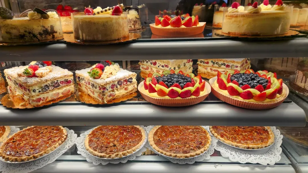 Grocery Store Cakes and Decorated Desserts (Image Credits: Unsplash)