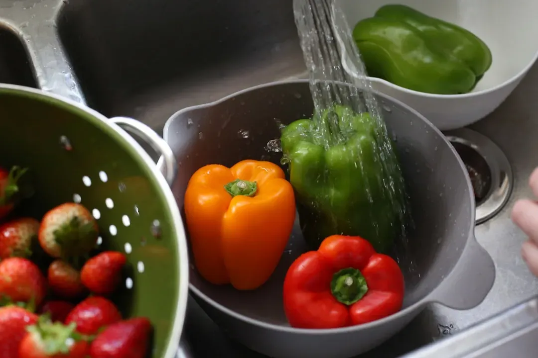 Not Washing Produce Properly (Image Credits: Unsplash)