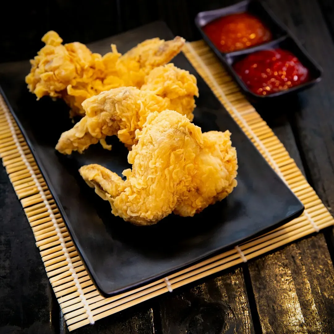 5. "Classic Wings" – A Crowd Favorite Built on Frozen Inventory (Image Credits: Unsplash)