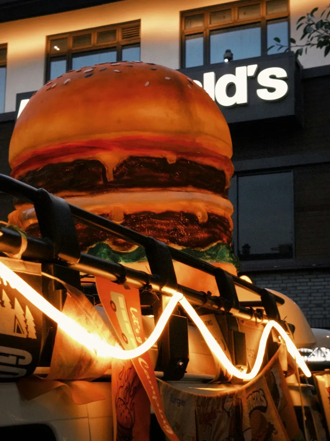 4. The Oversized Chain Restaurant Burger (Image Credits: Unsplash)