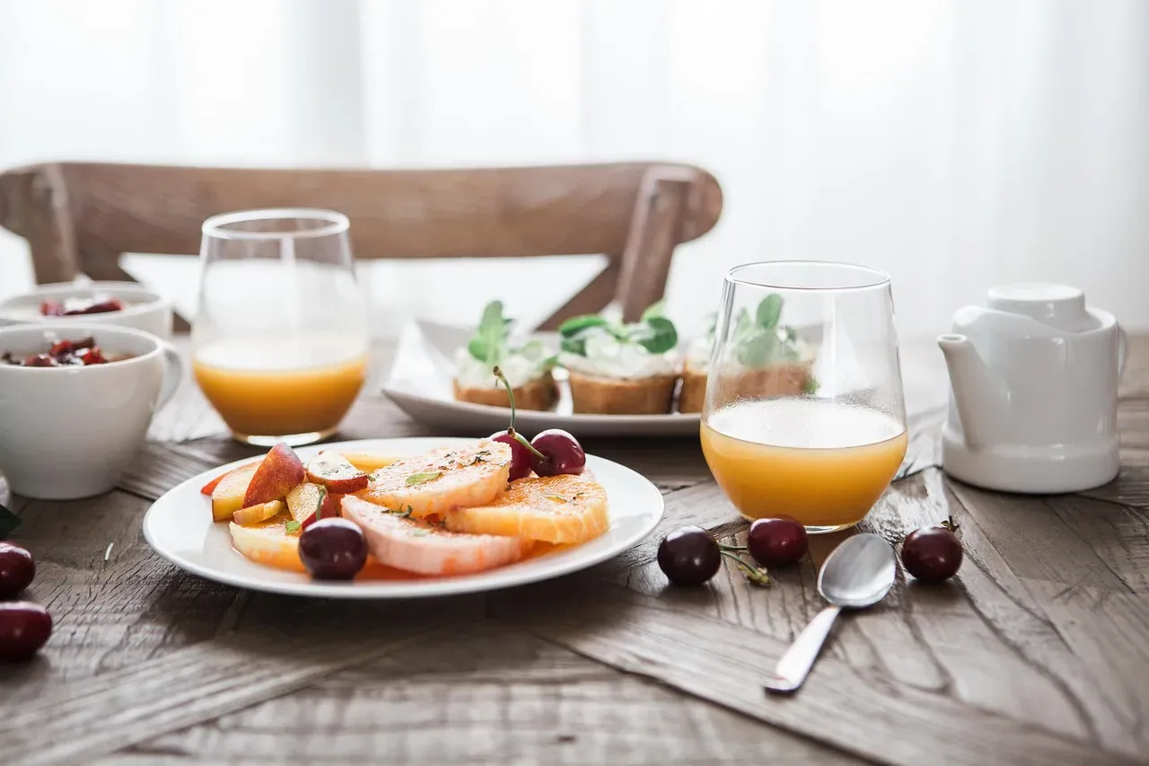 5. Orange Juice and Processed Fruit Products: The Price Squeeze on Your Morning Glass (Image Credits: Pixabay)