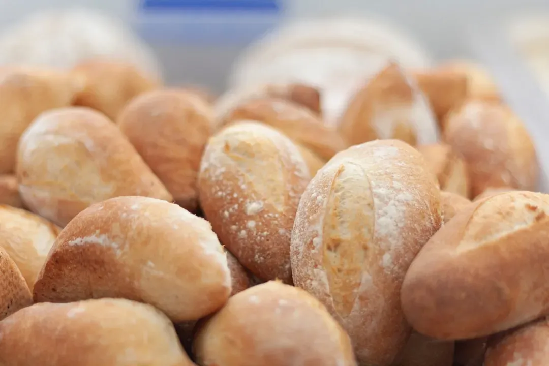 7. Restaurant Bread and Rolls (Image Credits: Unsplash)