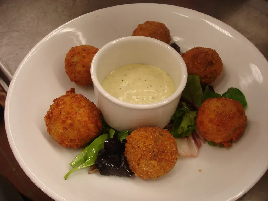 3. Detroit, Michigan - A Blue-Collar City That Never Learned to Overprice Food (Image Credits: Flickr)