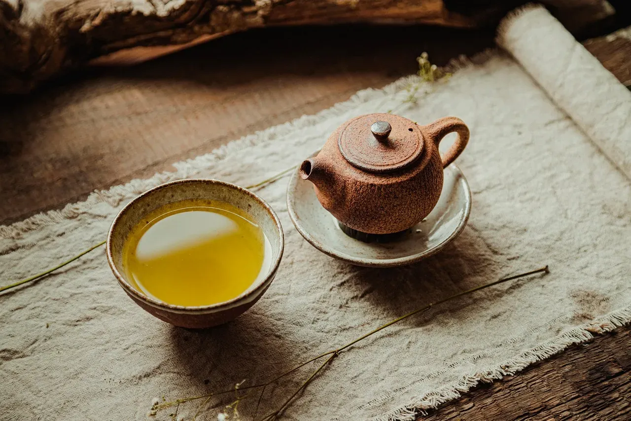 10. Green Tea: A Daily Cup in Defense of Your Heart (Image Credits: Pixabay)