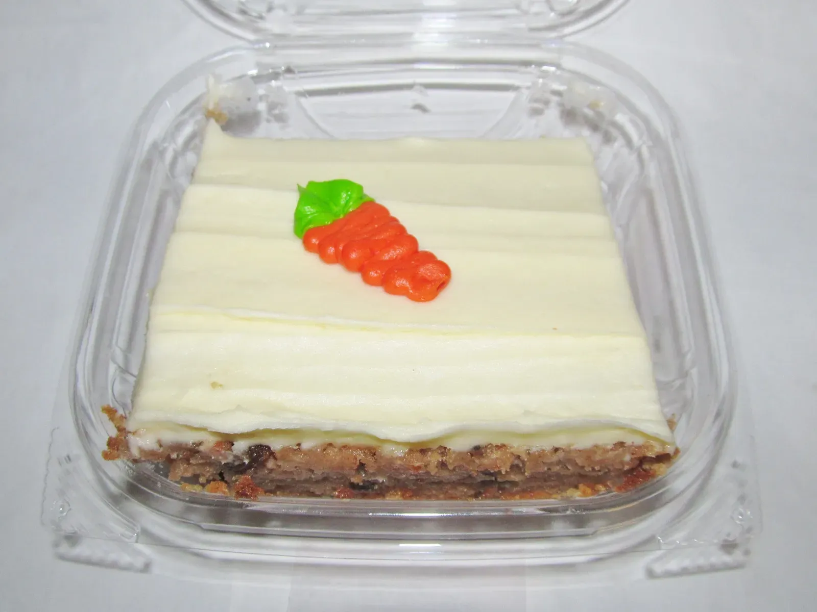 Sheet Cakes With Suspicious Ingredients (Image Credits: Wikimedia)