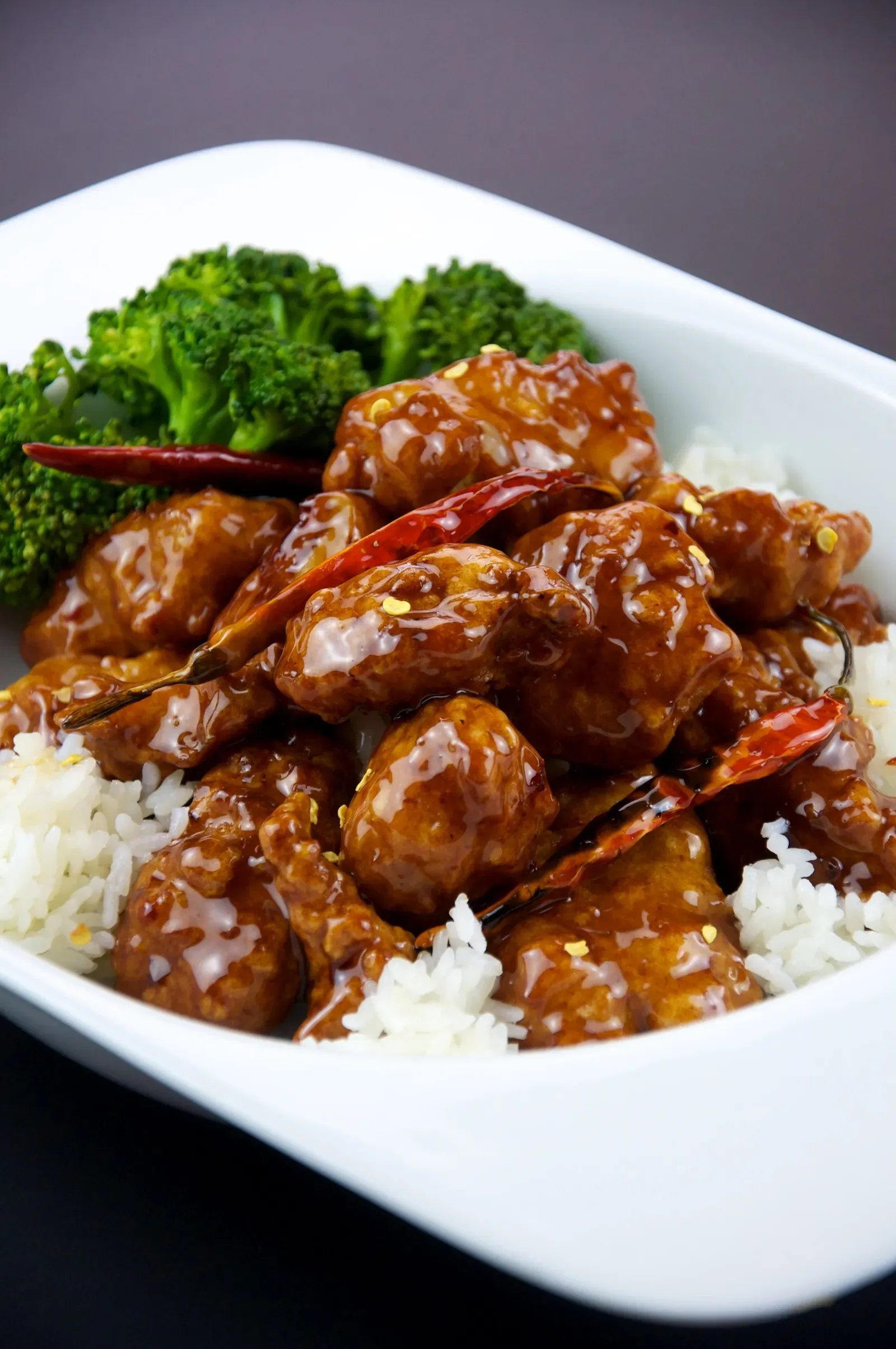 7. General Tso's Chicken: The Takeout Trap (Image Credits: Wikimedia)