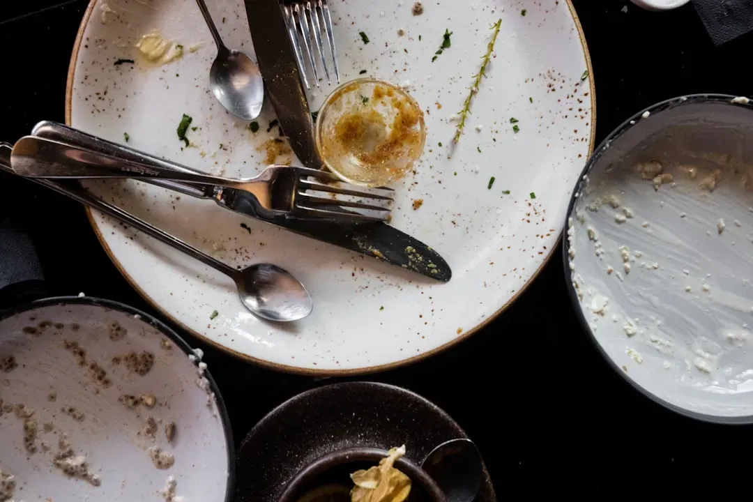 7. The Table Setting Is Visibly Unclean (Image Credits: Unsplash)