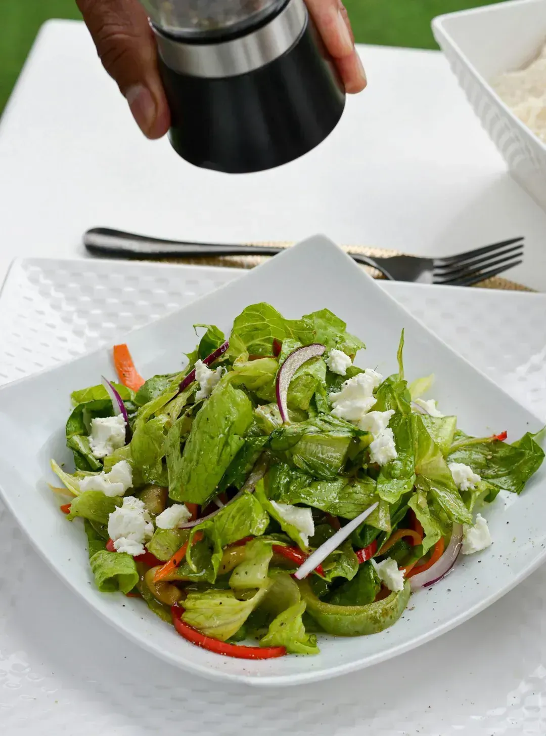 7. Bottled Salad Dressings (Image Credits: Unsplash)