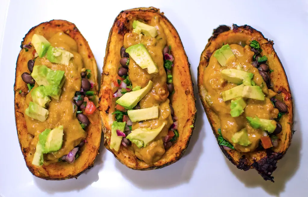 6. Potato Skins: The Innocent-Looking Calorie Bomb (Image Credits: Flickr)