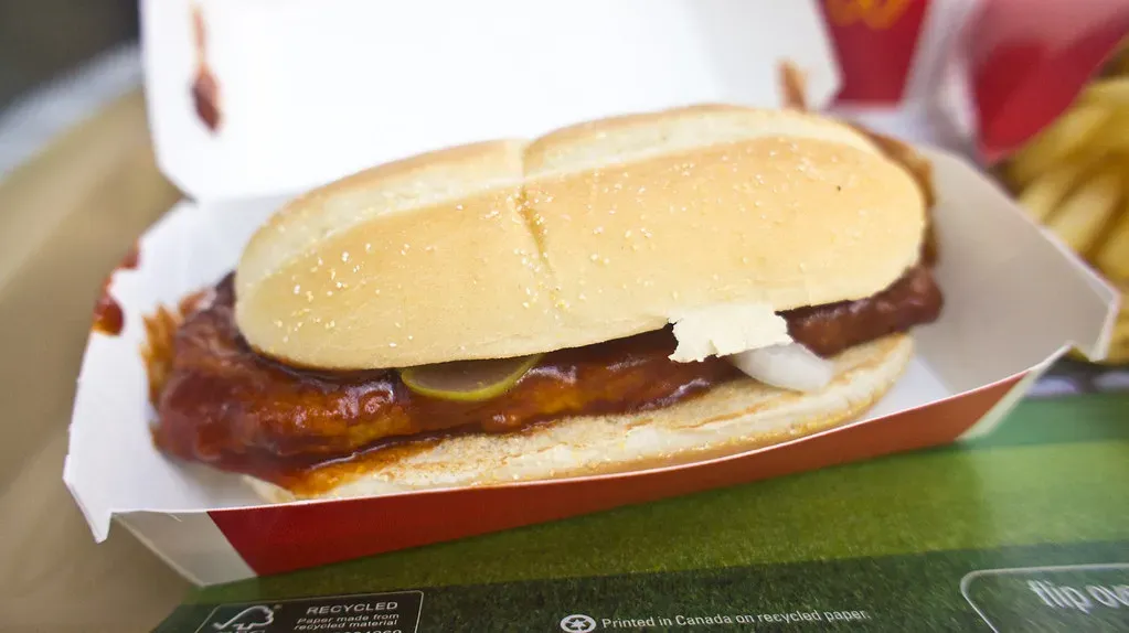 4. The McDonald's McRib - A Cult Classic Reduced to Seasonal Ghost (ruocaled, Flickr, CC BY 2.0)