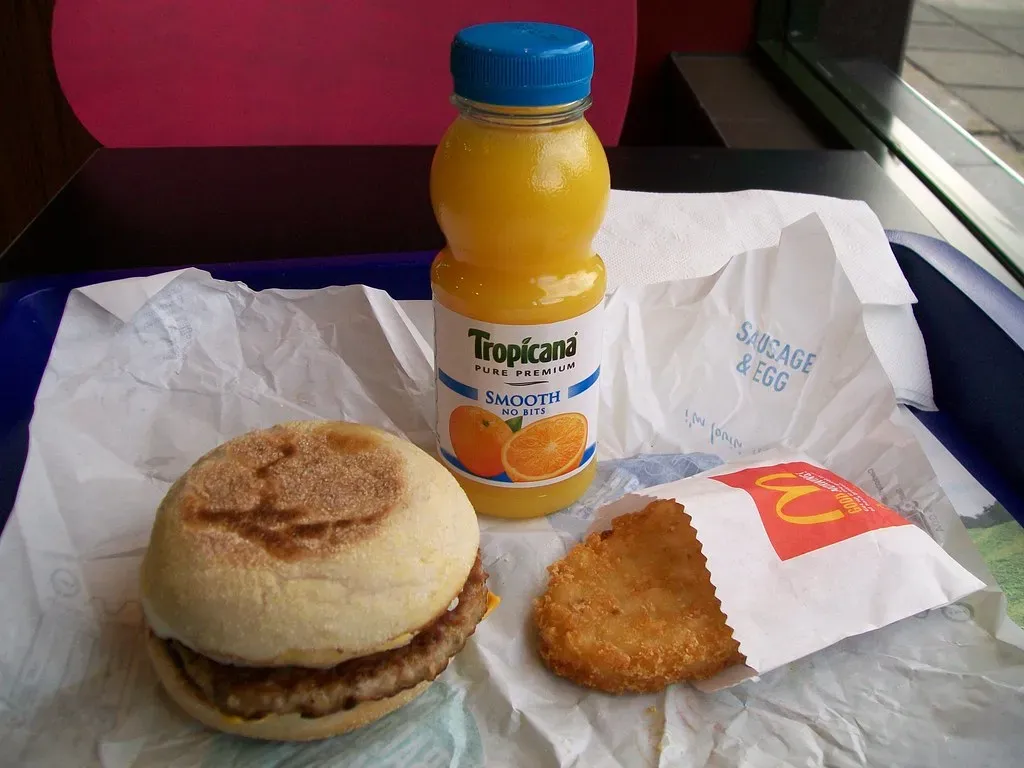 2. Fast-Food Breakfast Items (Peter O'Connor aka anemoneprojectors, Flickr, CC BY-SA 2.0)