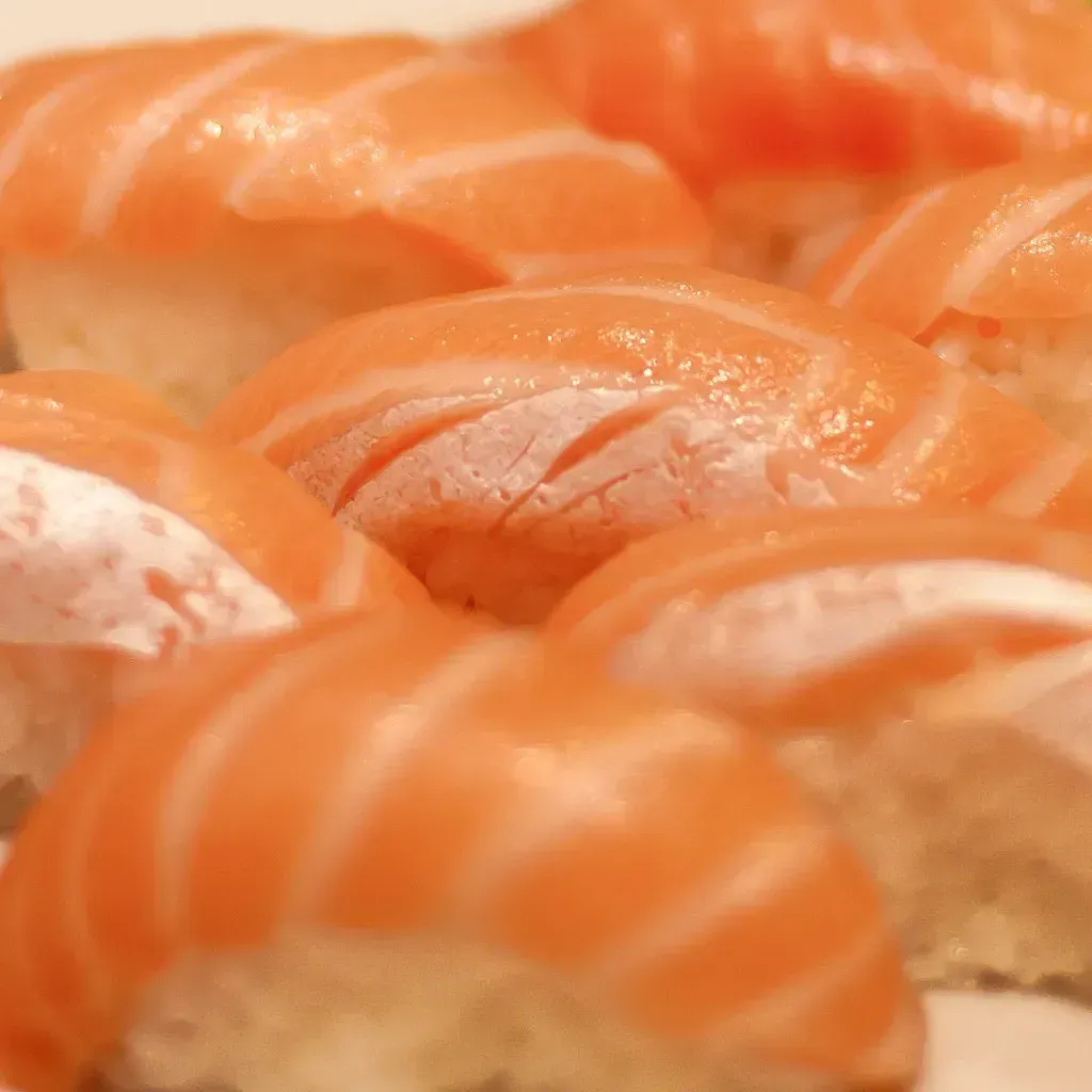 Parasite Risk in Raw Fish Is Real and Ongoing (natasia.causse, Flickr, CC BY 2.0)