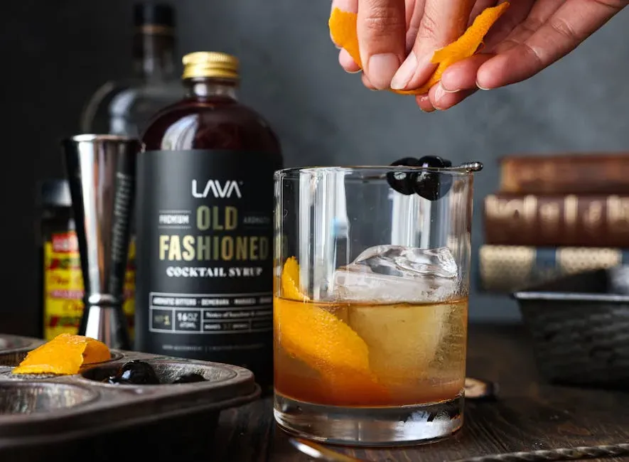 1. The Old Fashioned - The Drink That Started It All (Image Credits: Pexels)