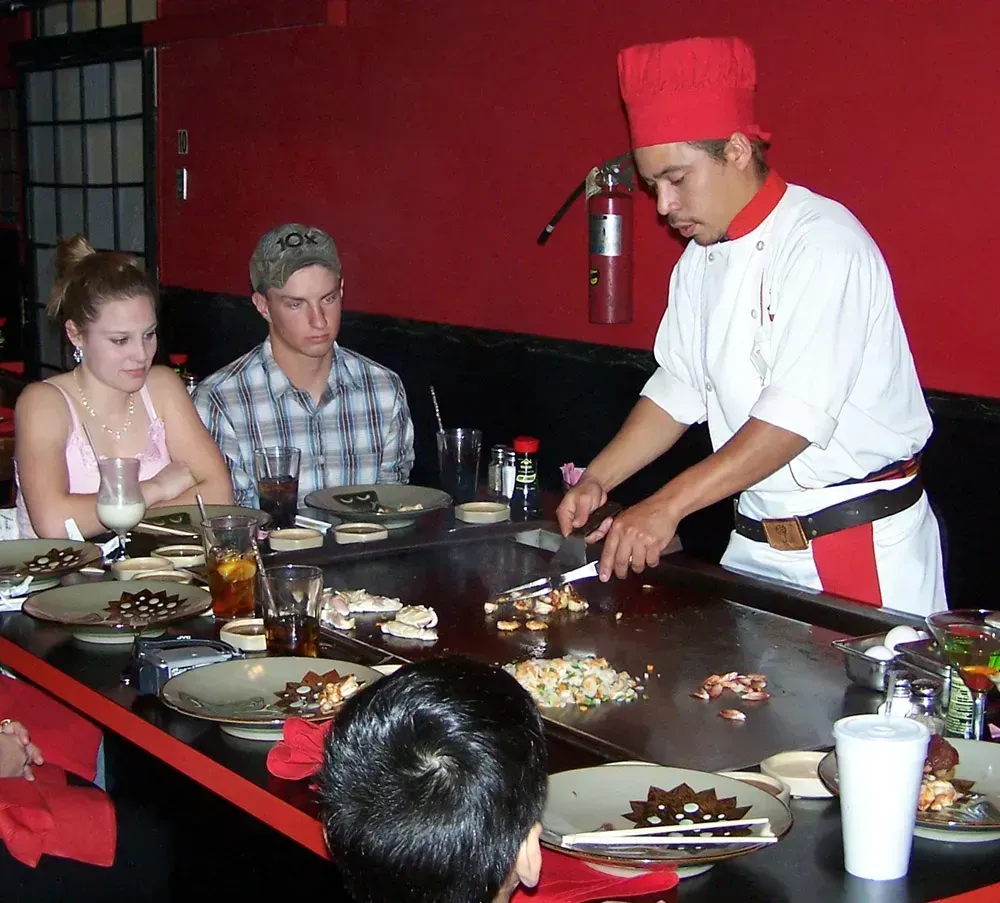 8. Benihana: The Show Has Lost Its Spark (Image Credits: Wikimedia)