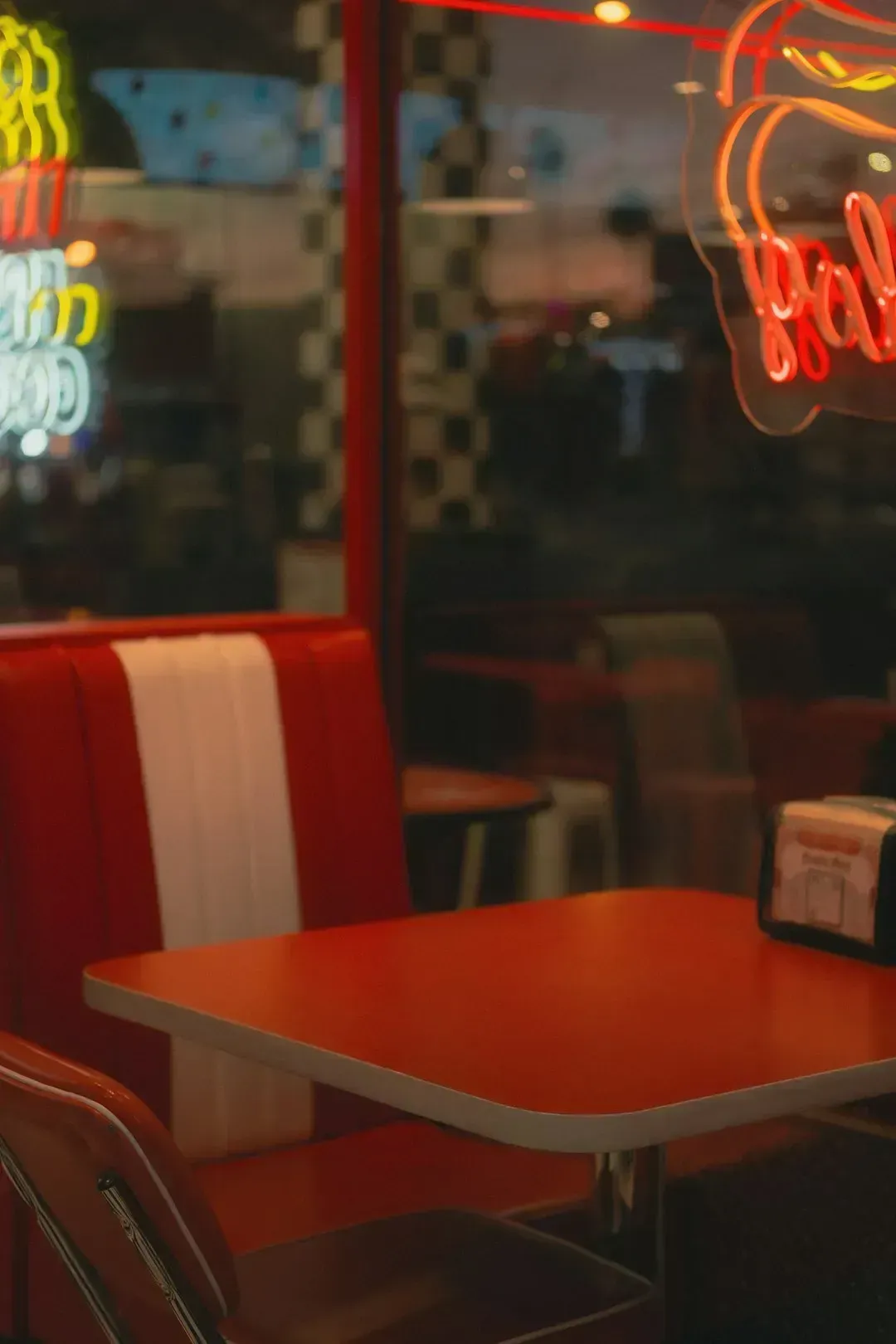 2. Denny's - The 24-Hour Diner Running Out of Time (Image Credits: Unsplash)