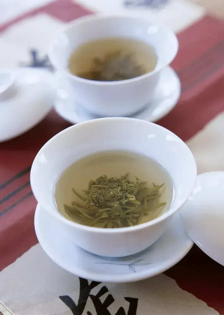 7. Green Tea: The Cup That May Guard Your Memory (Image Credits: Rawpixel)