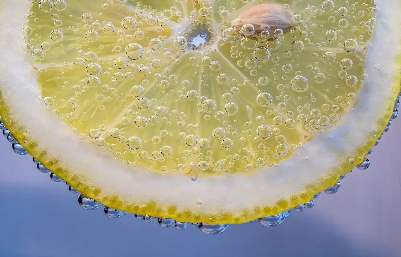 Wet Lemons Are the Worst Offenders (Image Credits: Pixabay)