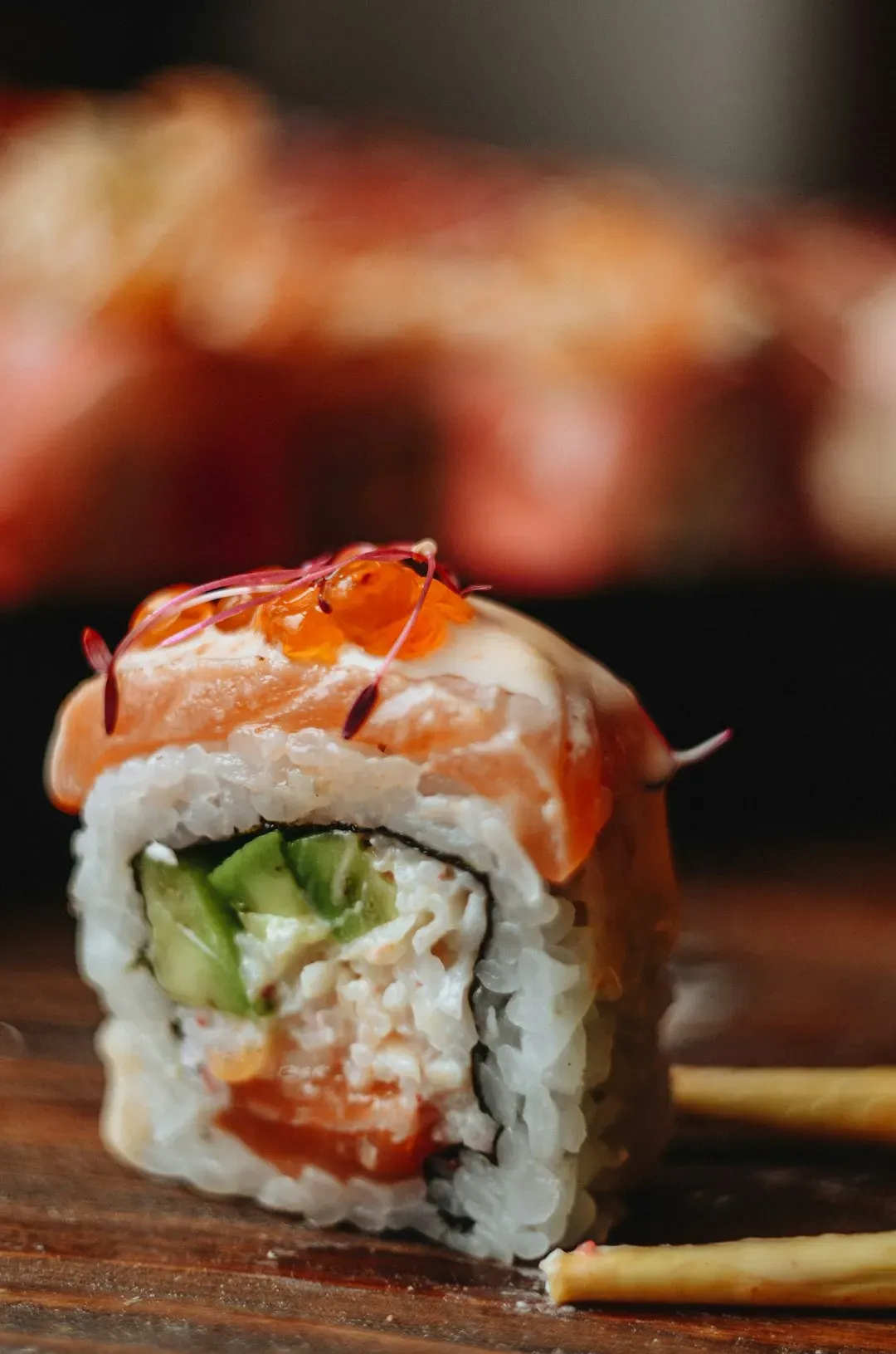 6. The California Roll Was Invented in Canada, Not California (Image Credits: Unsplash)