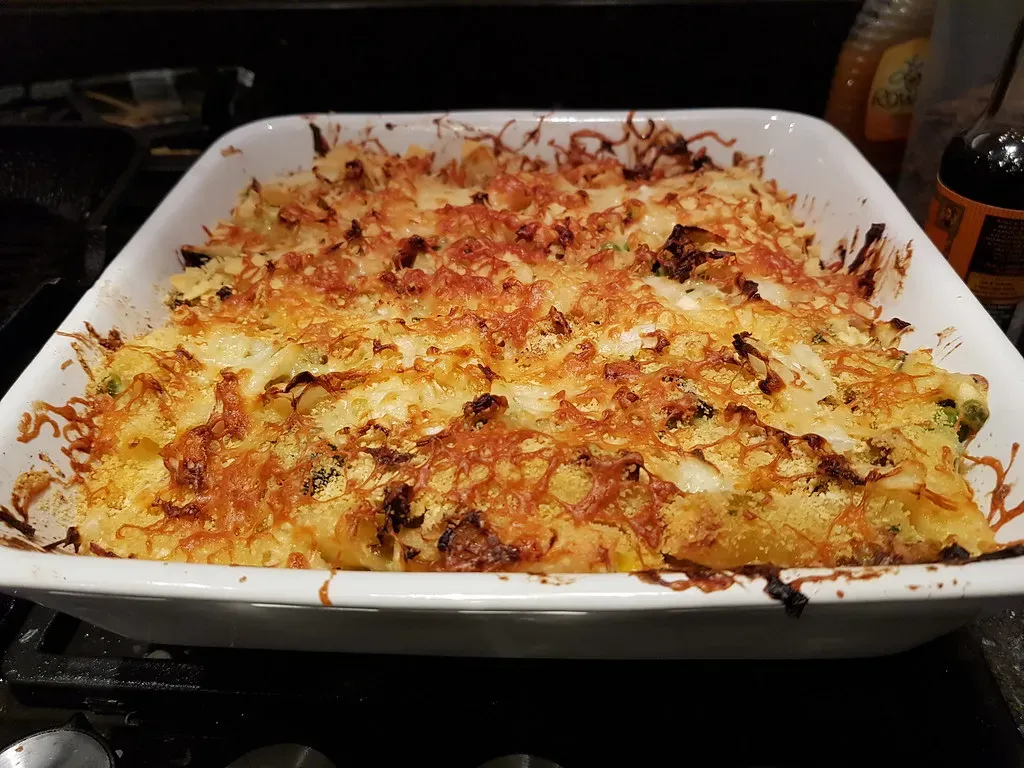 7. Tuna and Sweetcorn Pasta Bake (Image Credits: Flickr)