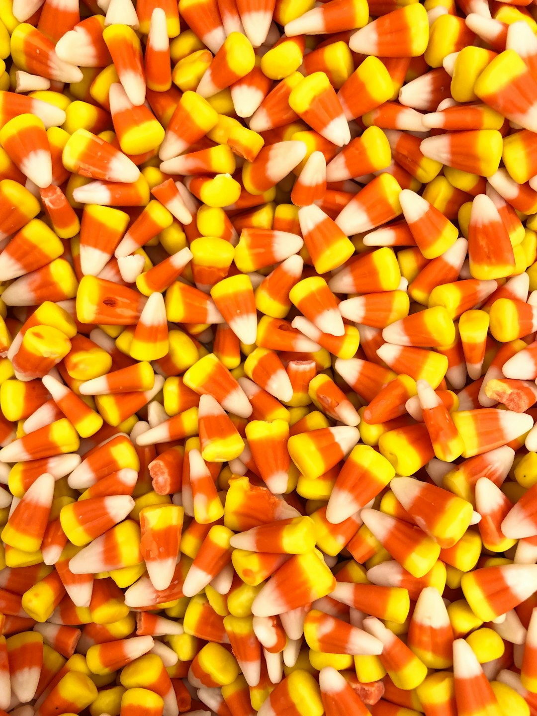How America Eats Candy Corn (Image Credits: Unsplash)