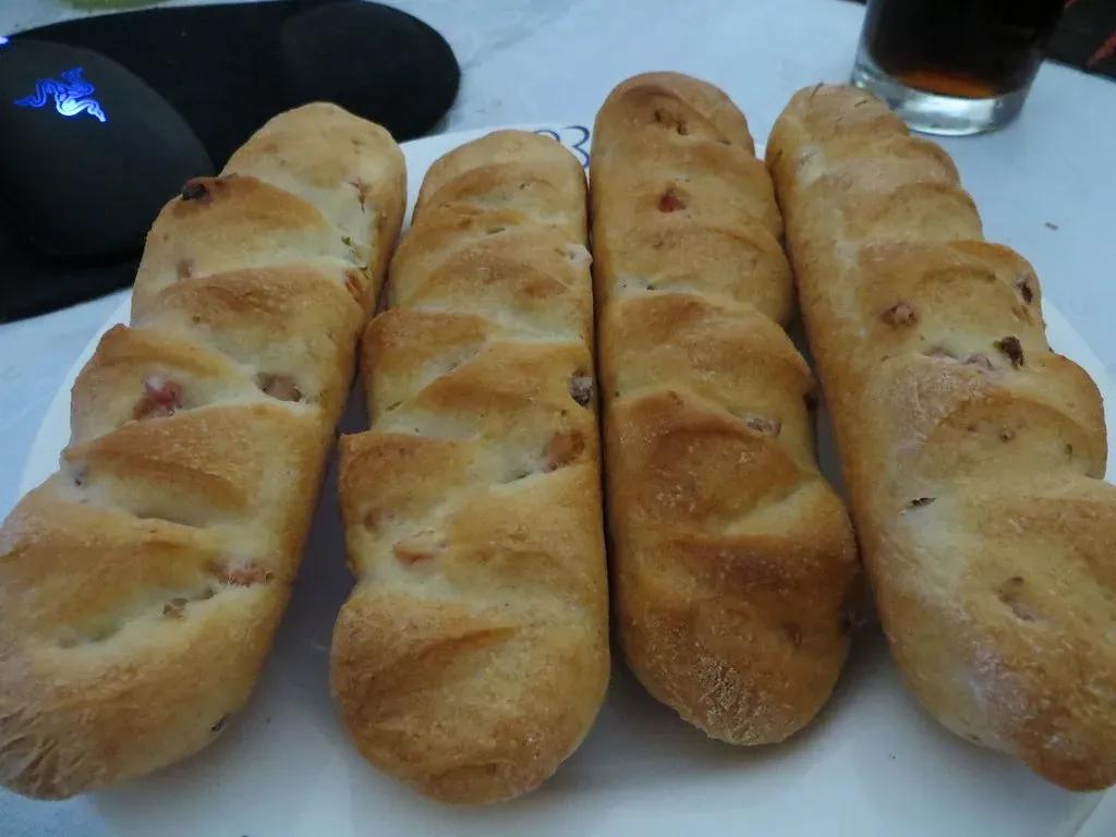 12. Homemade Bread: From Sourdough to Simple White Loaves (nvarchar, Flickr, CC BY-SA 2.0)