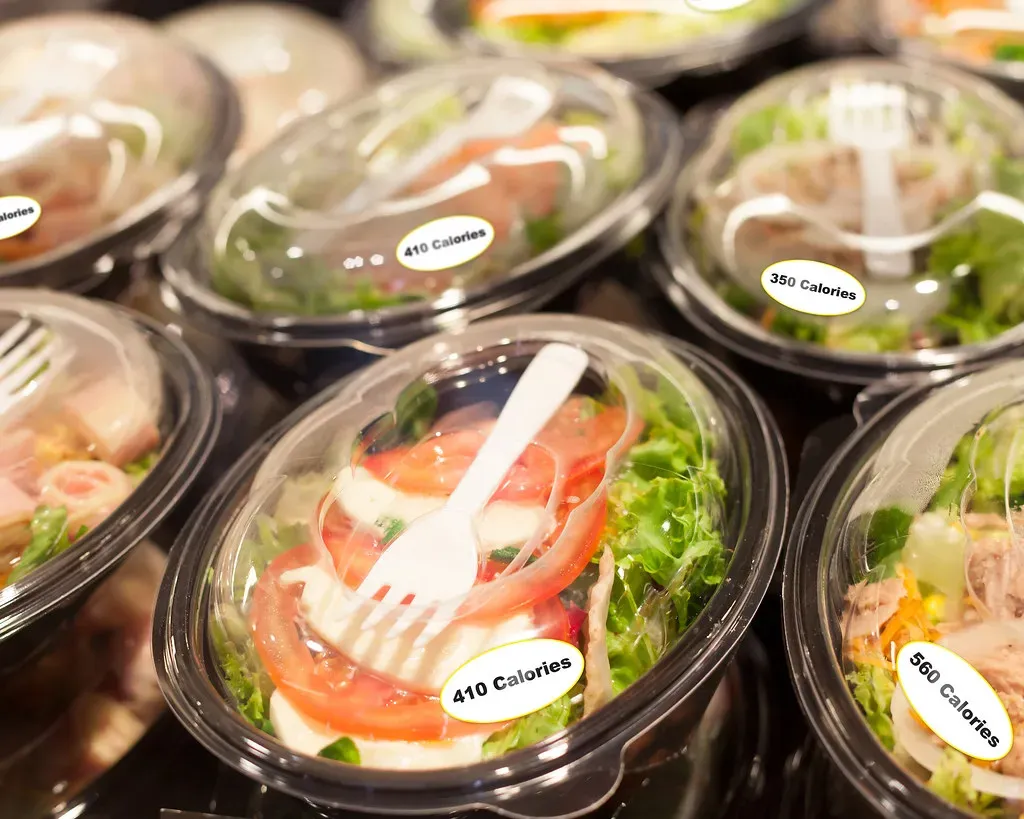 Mistake #9: Overlooking the Ingredients List in Favor of the Nutrition Panel (Image Credits: Flickr)