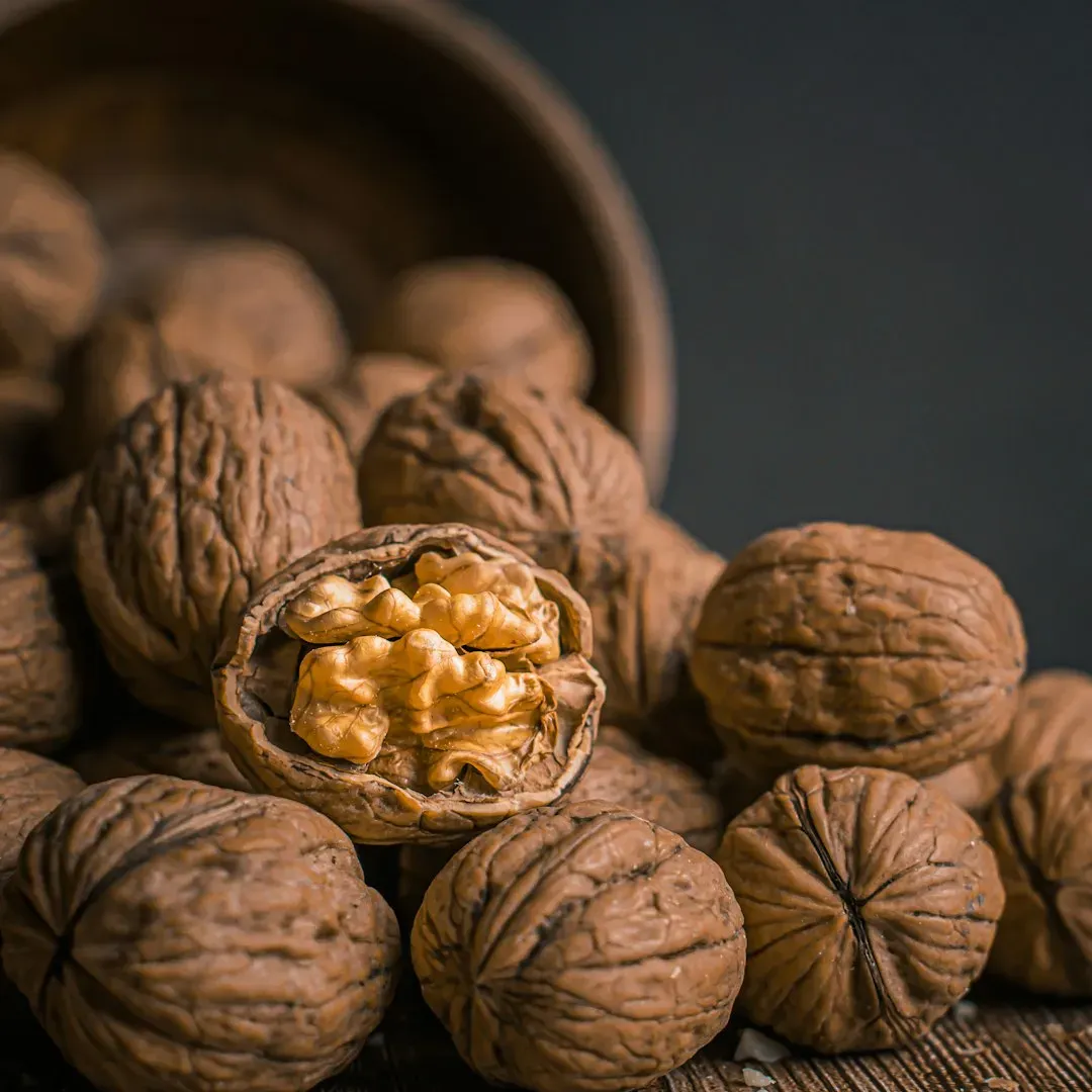 4. Almonds and Walnuts: Handful of Sleep (Image Credits: Unsplash)