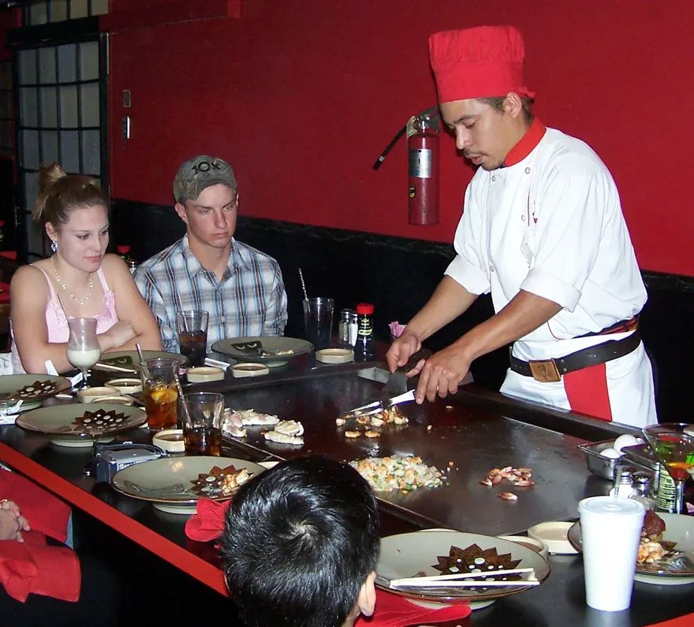 8. Benihana: The Show Has Lost Its Spark (Image Credits: Wikimedia)