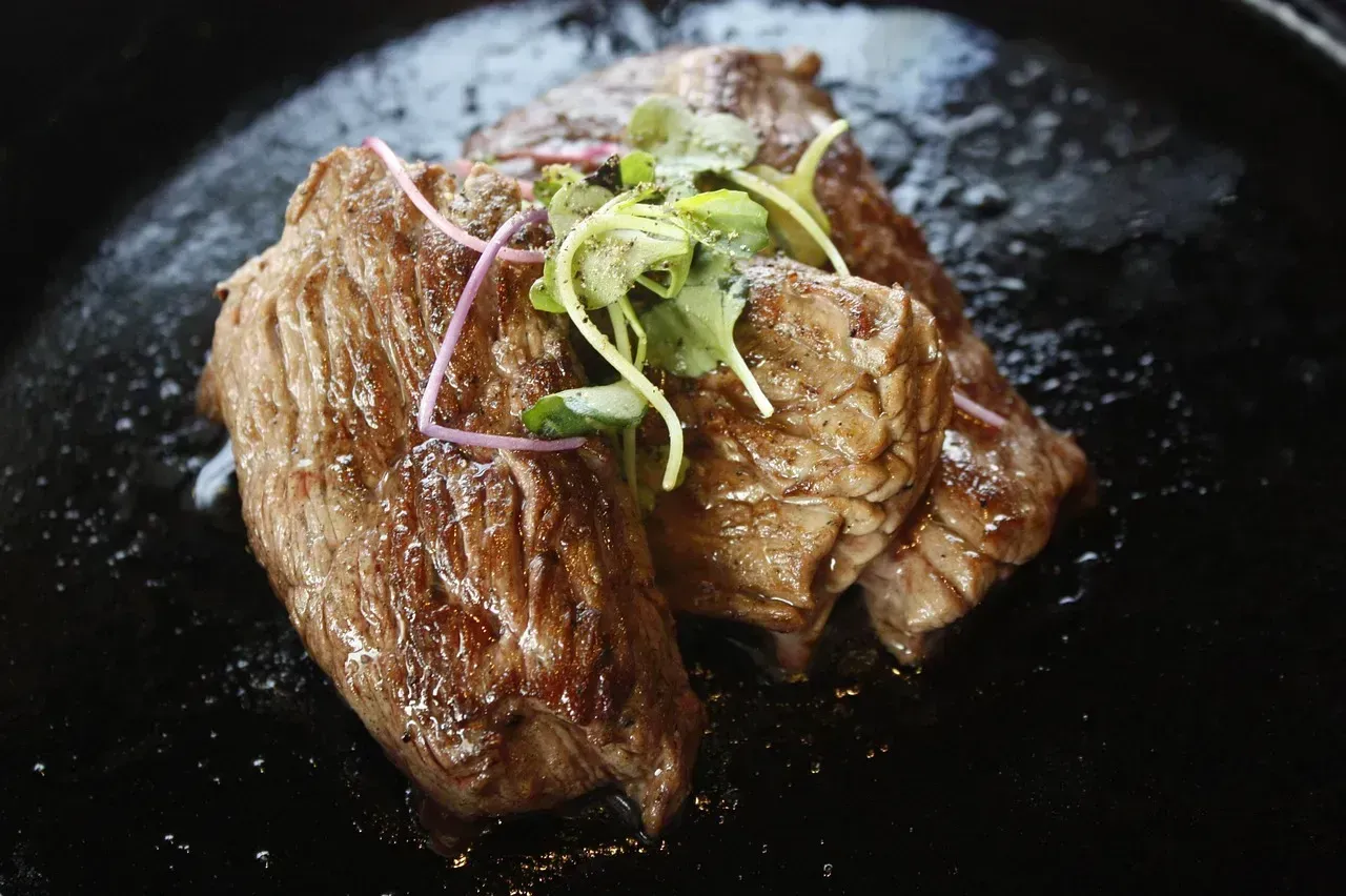 1. The Well-Done Steak (Image Credits: Pixabay)