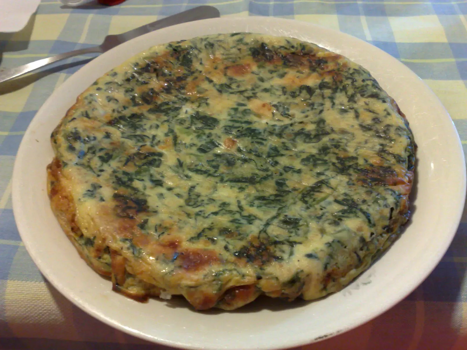 9. Egg and Spinach Frittata (Image Credits: Wikimedia)