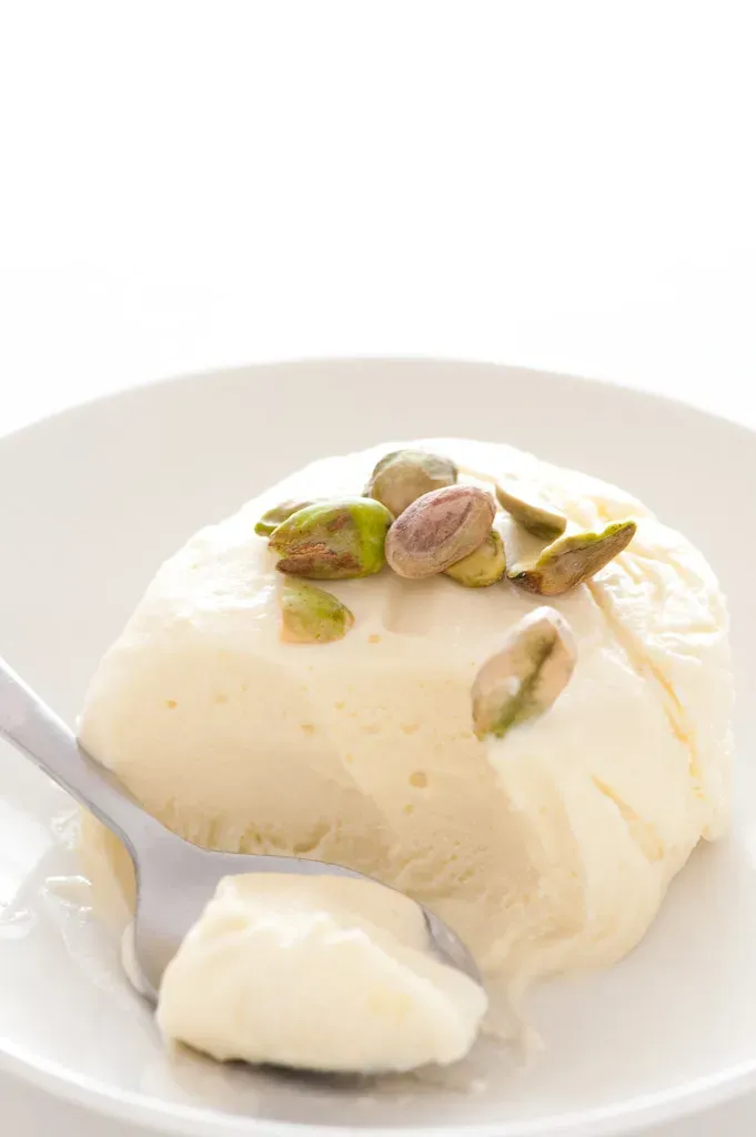 11. Lutèce's Whipped Honey Semifreddo vs. the Signature Savory Courses (Washington D.C.) (jules:stonesoup, Flickr, CC BY 2.0)