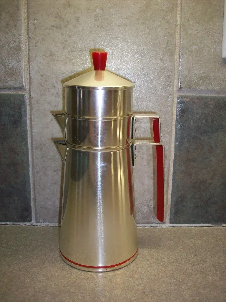 9. Art Deco Cocktail Shakers and Barware (Image Credits: Flickr)