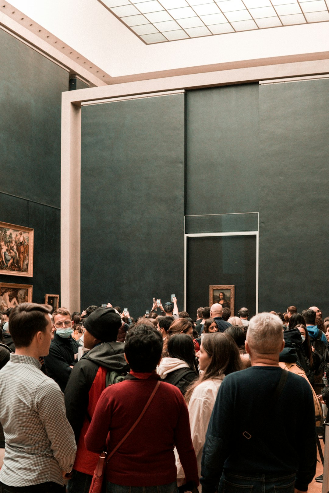 The Overwhelming Crowds: Art Becomes a Blur (image credits: unsplash)
