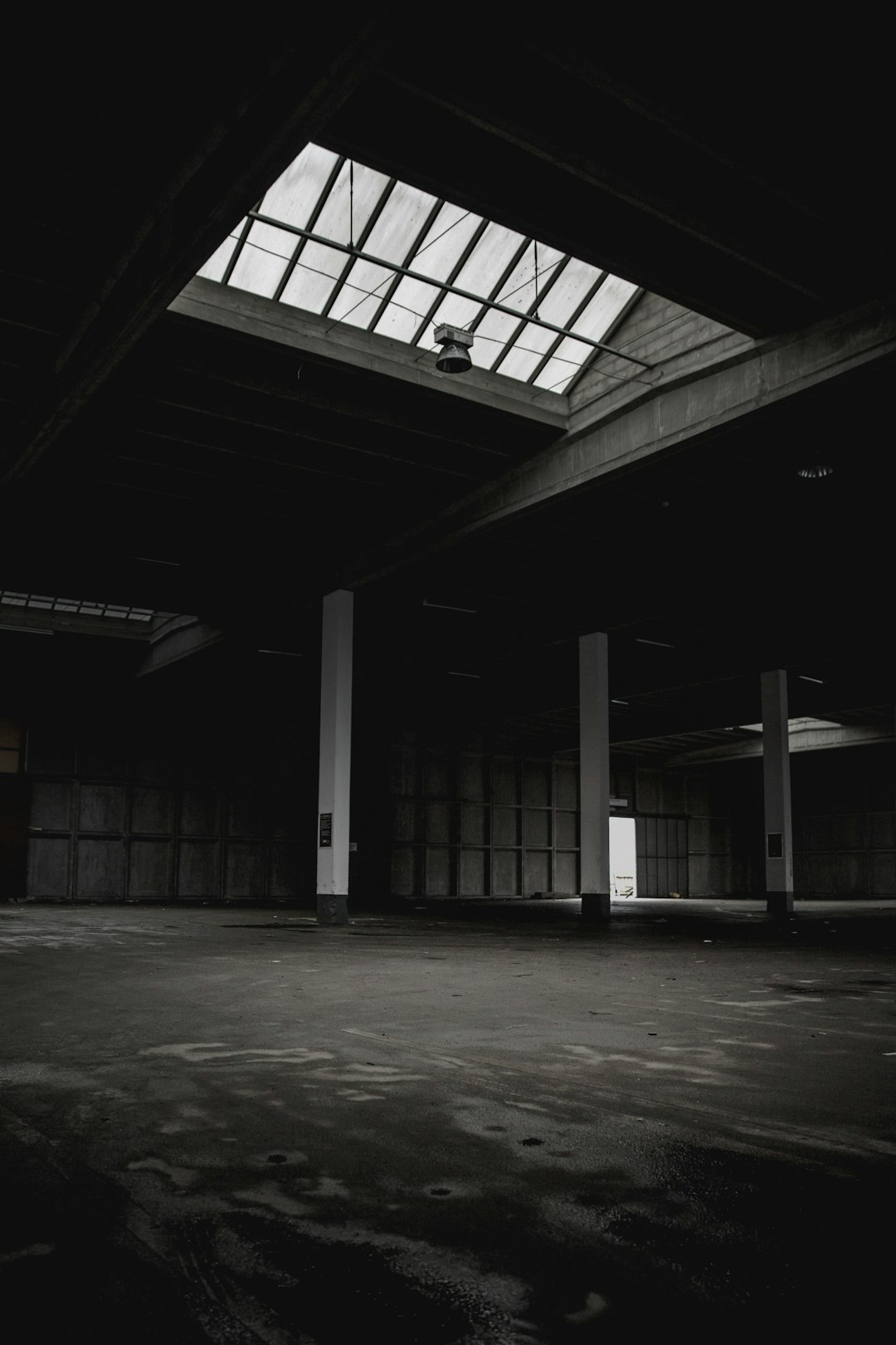Using the Garage as an Illegal Rental (image credits: unsplash)