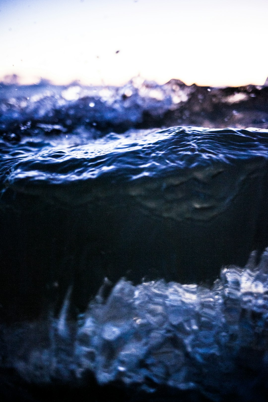 Ice-Cold Water Shocks Your Digestive System Into Energy Drain (image credits: unsplash)