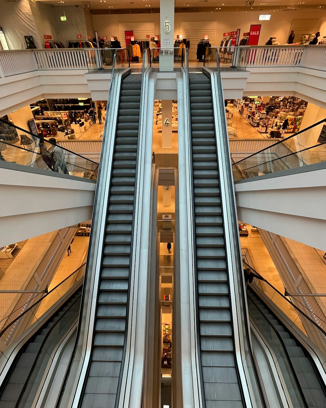 Self-Care Equals Shopping: The Commercialization Problem (image credits: unsplash)